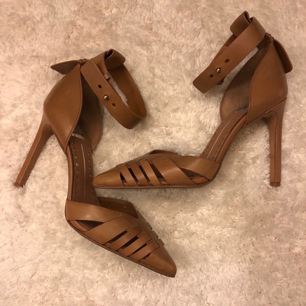 Dolce Vida Brown Leather Heels